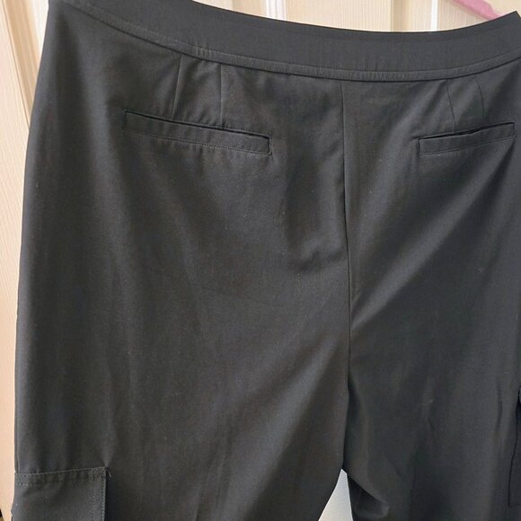 Chico's Zenergy black cargo pants size 2 - Picture 2 of 4